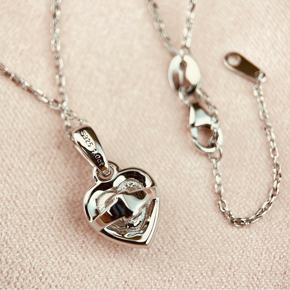1.16ctw S925 Moissanite Pendant Necklace Heart with Halo 18K Plate - Picture 3 of 6